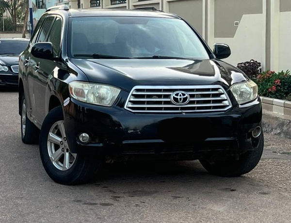 2009 TOYOTA HIGHLANDER FOR SALE IN KADUNA
