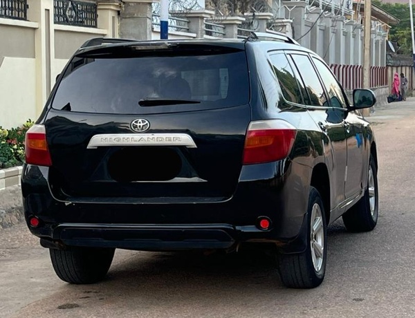 2009 TOYOTA HIGHLANDER FOR SALE IN KADUNA