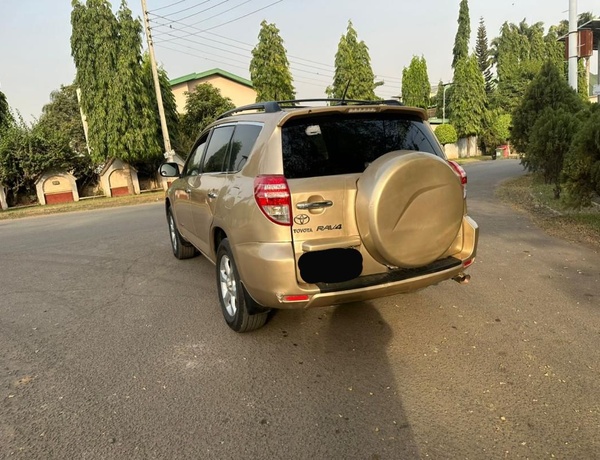 2010 FIRST BODY TOYOTA RAV4 4CYL FOR SALE