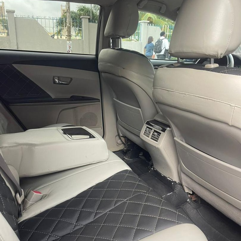 2010 KEYLESS TOYOTA VENZA IN LAGOS FOR SALE image