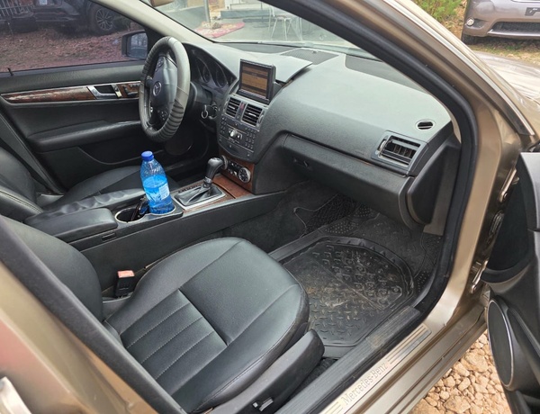 2010 MERCEDES BENZ C300 FOR SALE IN KADUNA