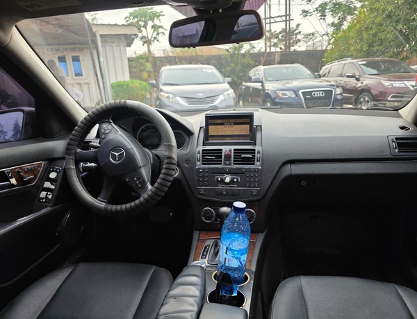 2010 MERCEDES BENZ C300 FOR SALE IN KADUNA