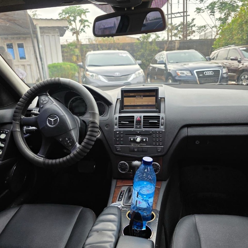 2010 MERCEDES BENZ C300 FOR SALE IN KADUNA image