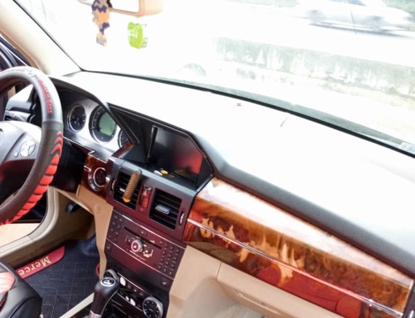 2010 model Mercedes Benz GLK 350 In Awka