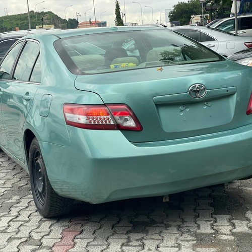 2010 TOYOTA CAMRY FOR SALE IN ABUJA
