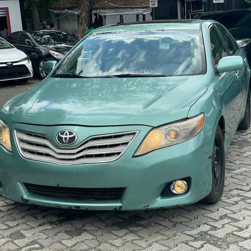 2010 TOYOTA CAMRY FOR SALE IN ABUJA