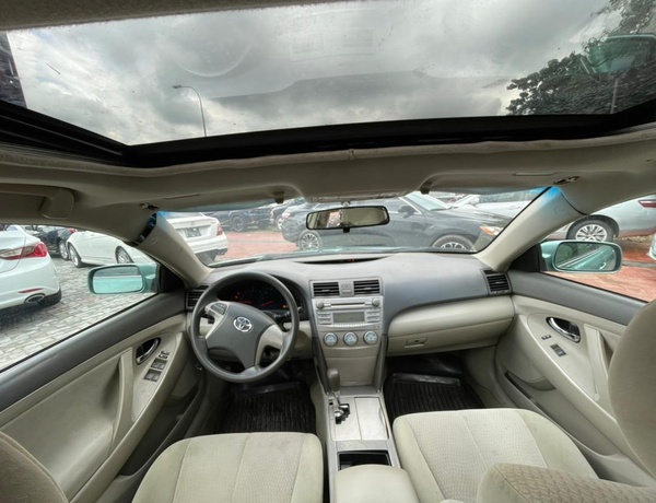 2010 TOYOTA CAMRY FOR SALE IN ABUJA