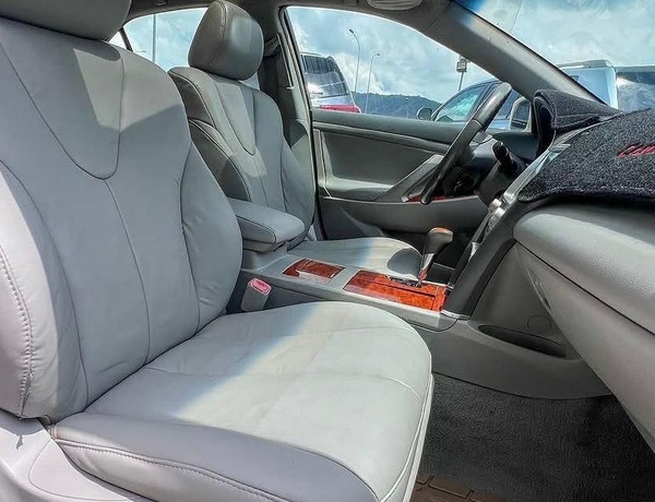 2010 TOYOTA CAMRY FOR SALE IN ABUJA