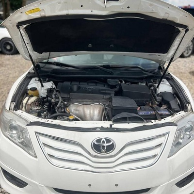 2010 TOYOTA CAMRY FOR SALE IN ABUJA
