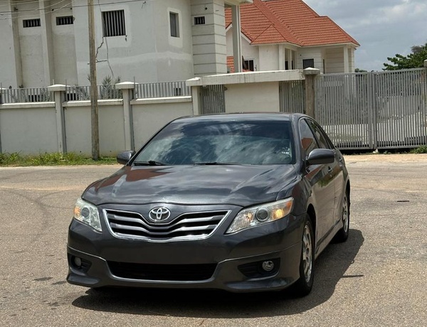 2010 TOYOTA CAMRY SE FOR SALE IN KADUNA