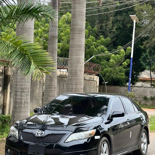 2010 TOYOTA CAMRY SE FOR SALE IN KADUNA