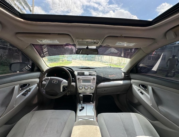 2010 TOYOTA CAMRY SE FOR SALE IN KADUNA