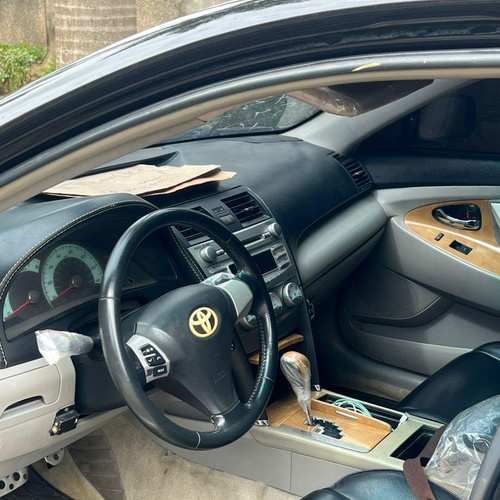 2010 TOYOTA CAMRY SE FOR SALE IN KADUNA