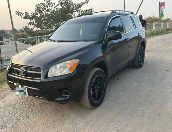 2010 TOYOTA RAV4 FOR SALE IN ABUJA
