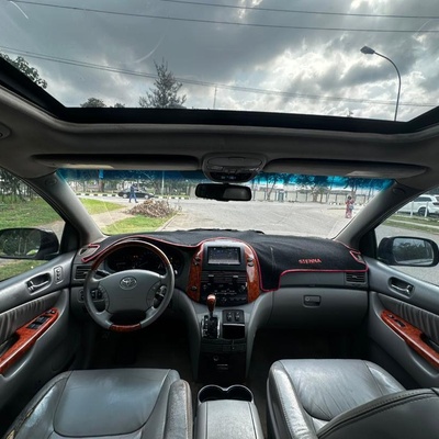 2010 TOYOTA SIENNA FOR SALE IN ABUJA