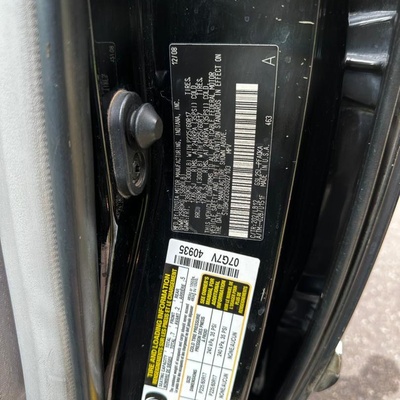 2010 TOYOTA SIENNA FOR SALE IN ABUJA