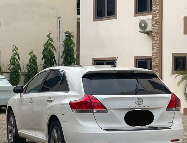 2010 TOYOTA VENZA FOR SALE IN ABUJA