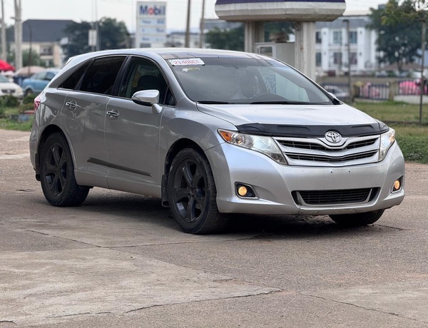 2010 TOYOTA VENZA FOR SALE IN ABUJA