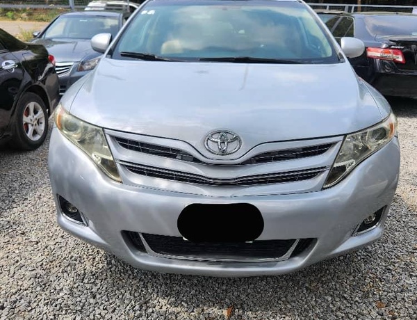 2010 TOYOTA VENZA FOUR CYLINDERS FOR SALE IN ABUJA