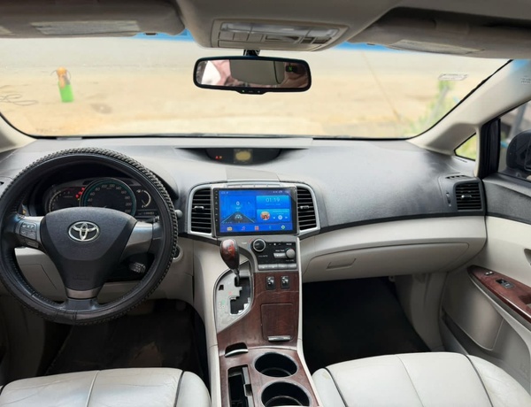 2010 TOYOTA VENZA FULL OPTION FOR SALE