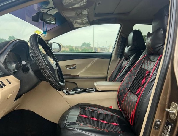 2010 TOYOTA VENZA FULL OPTION FOR SALE