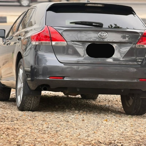 2010 TOYOTA VENZA FULL OPTION FOR SALE