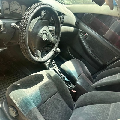 SUPER CLEAN TOYOTA COROLLA 2011 FOR SALE