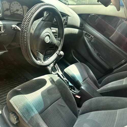SUPER CLEAN TOYOTA COROLLA 2011 FOR SALE