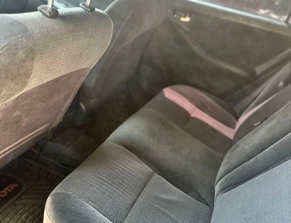 SUPER CLEAN TOYOTA COROLLA 2011 FOR SALE