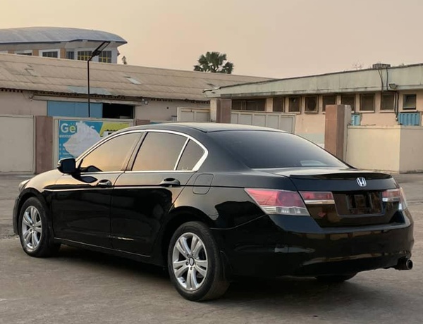 2011 HONDA ACCORD IN KADUNA FOR SALE