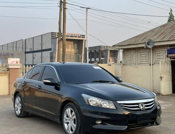 2011 HONDA ACCORD IN KADUNA FOR SALE