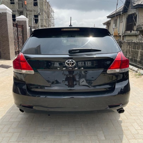 2011 KEYLESS TOYOTA VENZA FOR SALE IN LAGOS