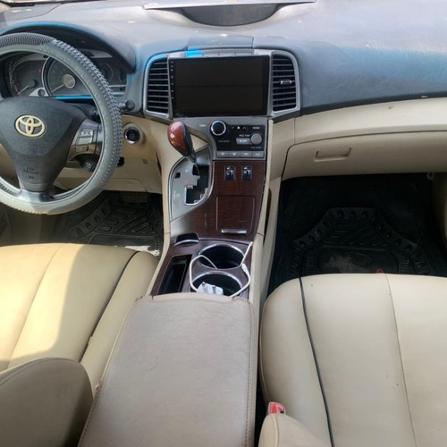 2011 KEYLESS TOYOTA VENZA FOR SALE IN  ABUJA