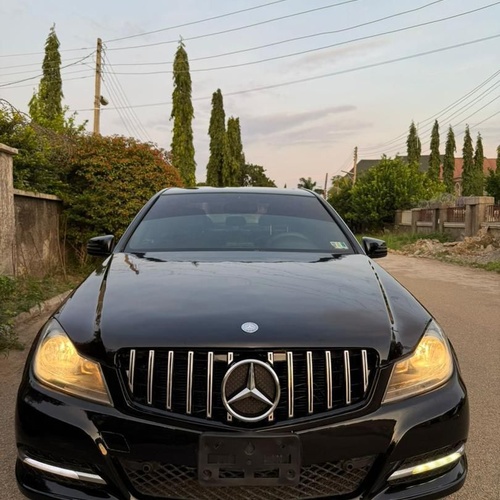 2011 MERCEDES BENZ C300 IN ABUJA FOR SALE