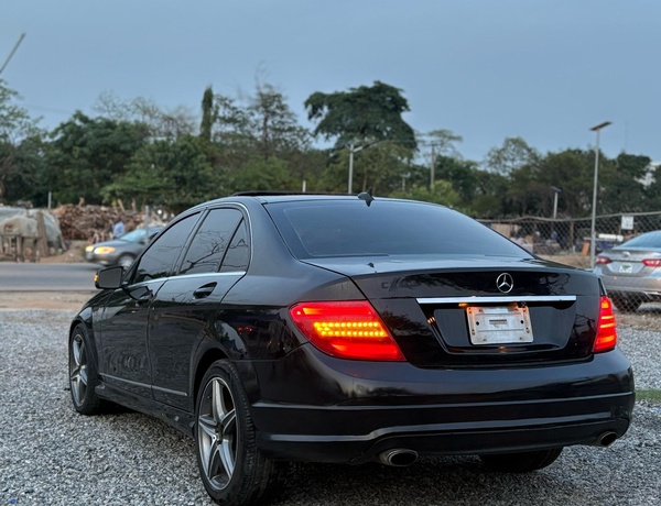 2011 MERCEDES BENZ C300 FOR SALE
