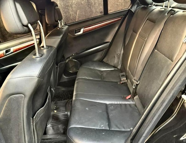2011 MERCEDES BENZ C300 IN ABUJA FOR SALE