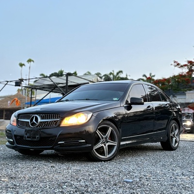 2011 MERCEDES BENZ C300 FOR SALE