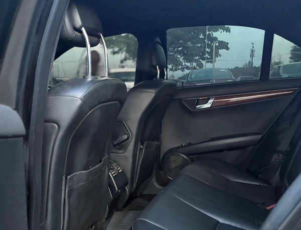 2011 MERCEDES BENZ C300 FOR SALE