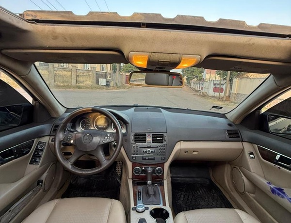 2011 MERCEDES BENZ C300 FOR SALE IN KADUNA