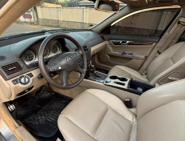 2011 MERCEDES BENZ C300 FOR SALE IN KADUNA