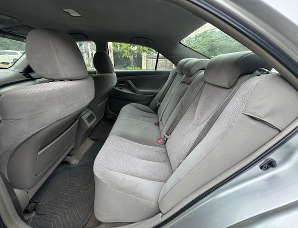 2011 TOYOTA CAMRY  FOR SALE IN ABUJA