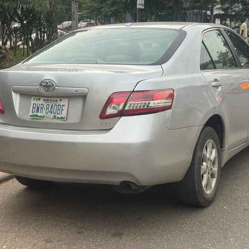 2011 TOYOTA CAMRY  FOR SALE IN ABUJA