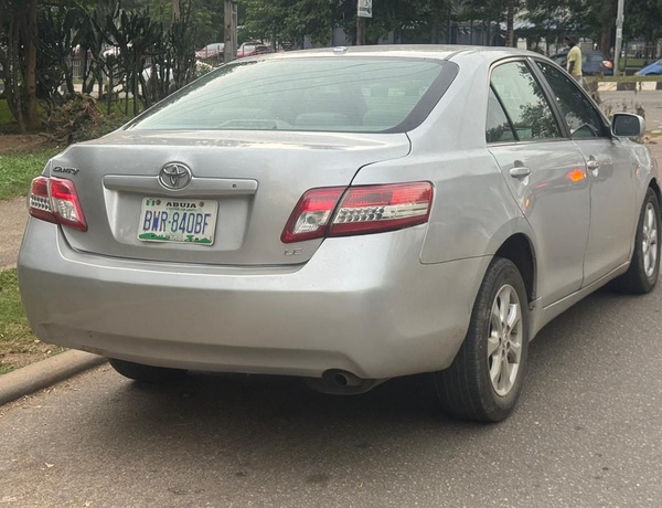2011 TOYOTA CAMRY  FOR SALE IN ABUJA