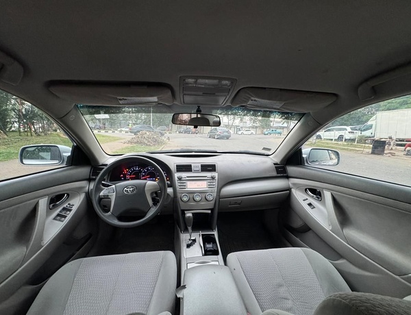 2011 TOYOTA CAMRY  FOR SALE IN ABUJA