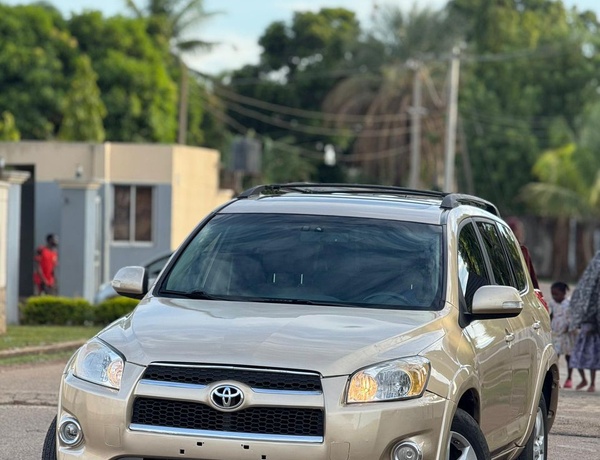 2011 TOYOTA RAV4 IN KADUNA FOR SALE