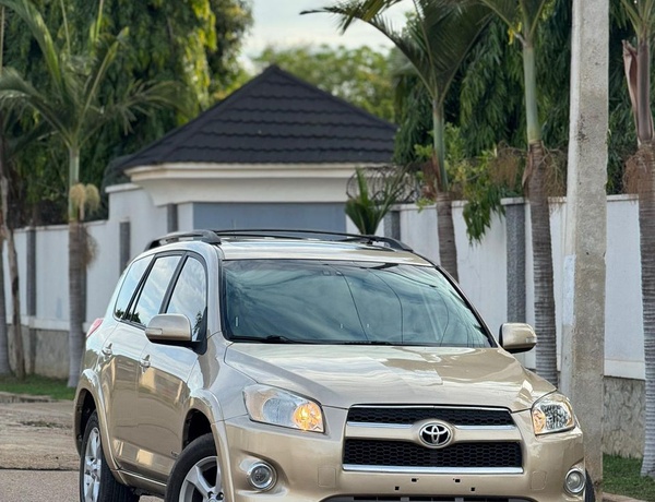2011 TOYOTA RAV4 IN KADUNA FOR SALE