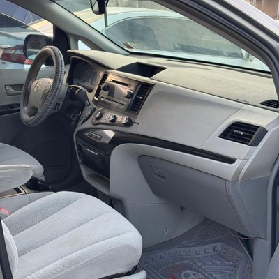 2011 TOYOTA SIENNA FOR SALE IN ABUJA