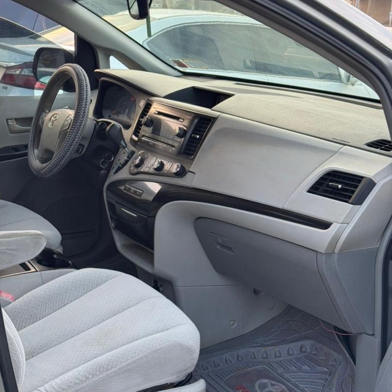 2011 TOYOTA SIENNA FOR SALE IN ABUJA image