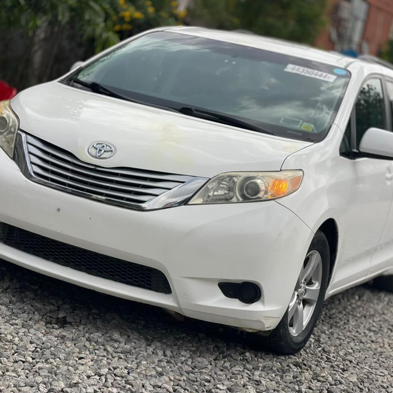 2011 TOYOTA SIENNA LE FOR SALE image