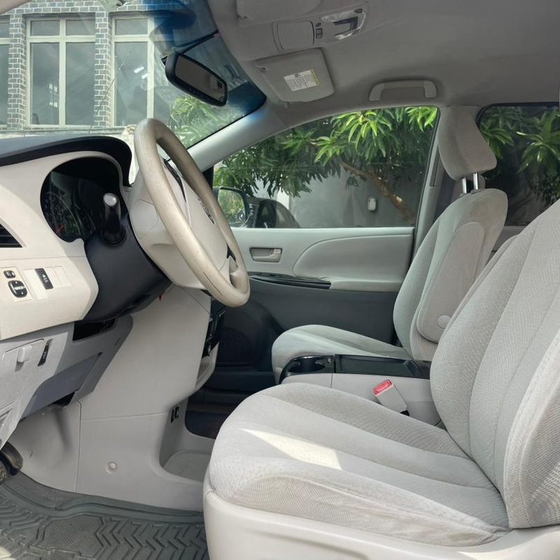 2011 TOYOTA SIENNA LE FOR SALE image